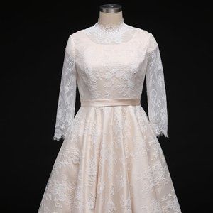 Vintage Style Short Champagne Lace Wedding Dress